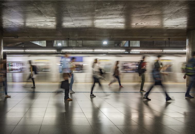 PASSAM AS ESTAÇÕES