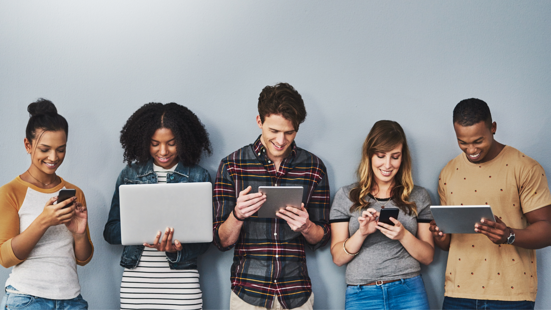 Como tornar a comunicação oficial da prefeitura acessível para jovens digitais